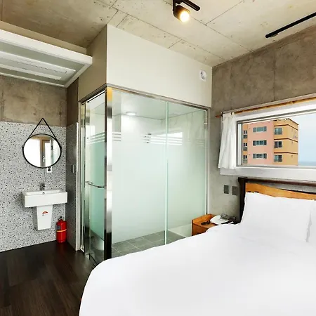 Cornerstone Hotel Seogwipo Exterior photo